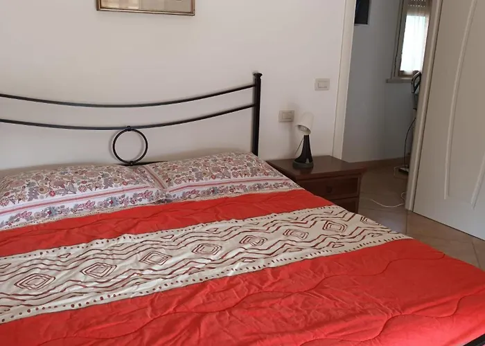 Tra Mare E Pineta Apartment *