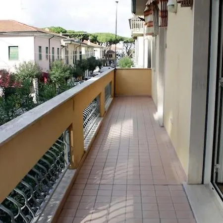 Tra Mare E Pineta